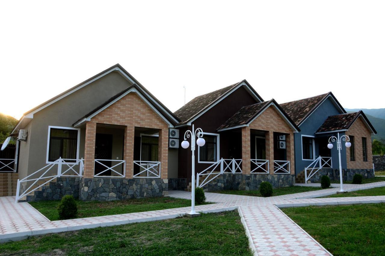 Tulpan Hotel Sheki Luaran gambar