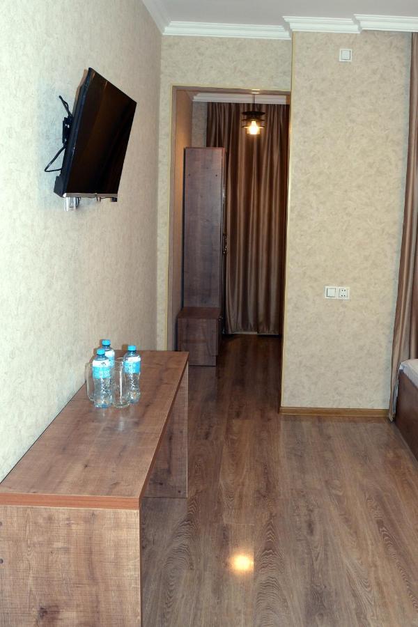 Tulpan Hotel Sheki Luaran gambar