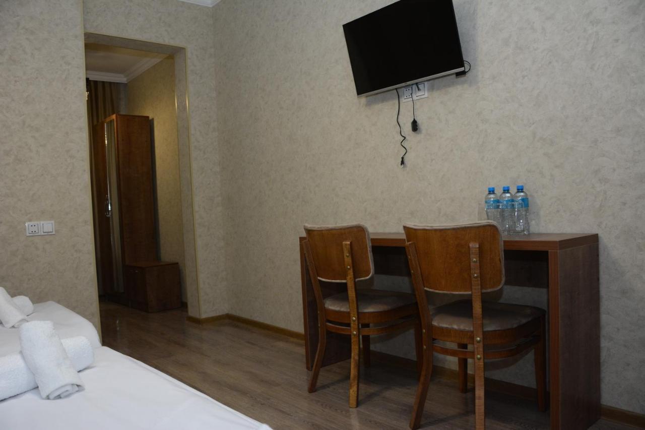 Tulpan Hotel Sheki Luaran gambar