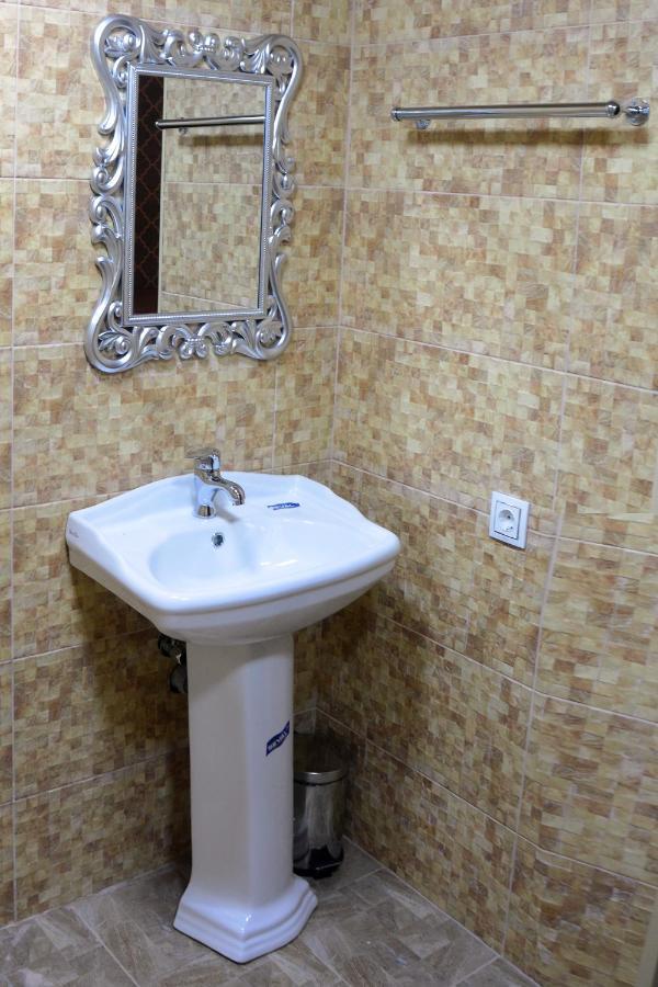 Tulpan Hotel Sheki Luaran gambar