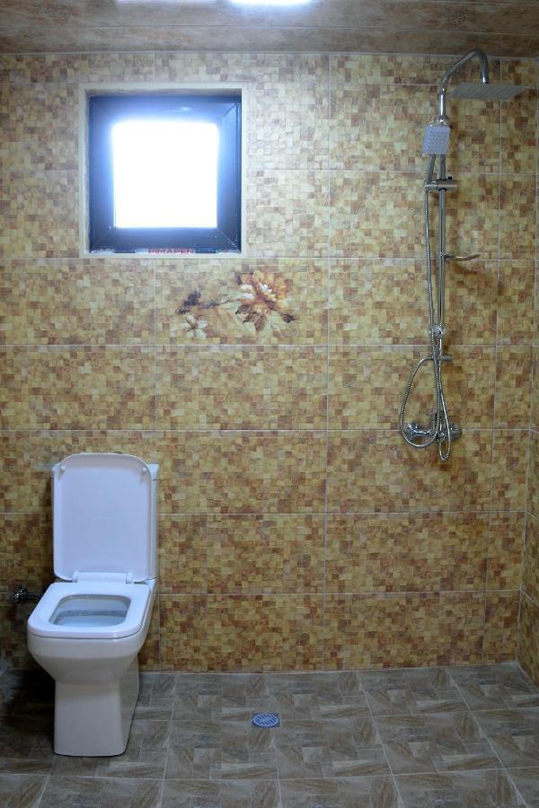 Tulpan Hotel Sheki Luaran gambar