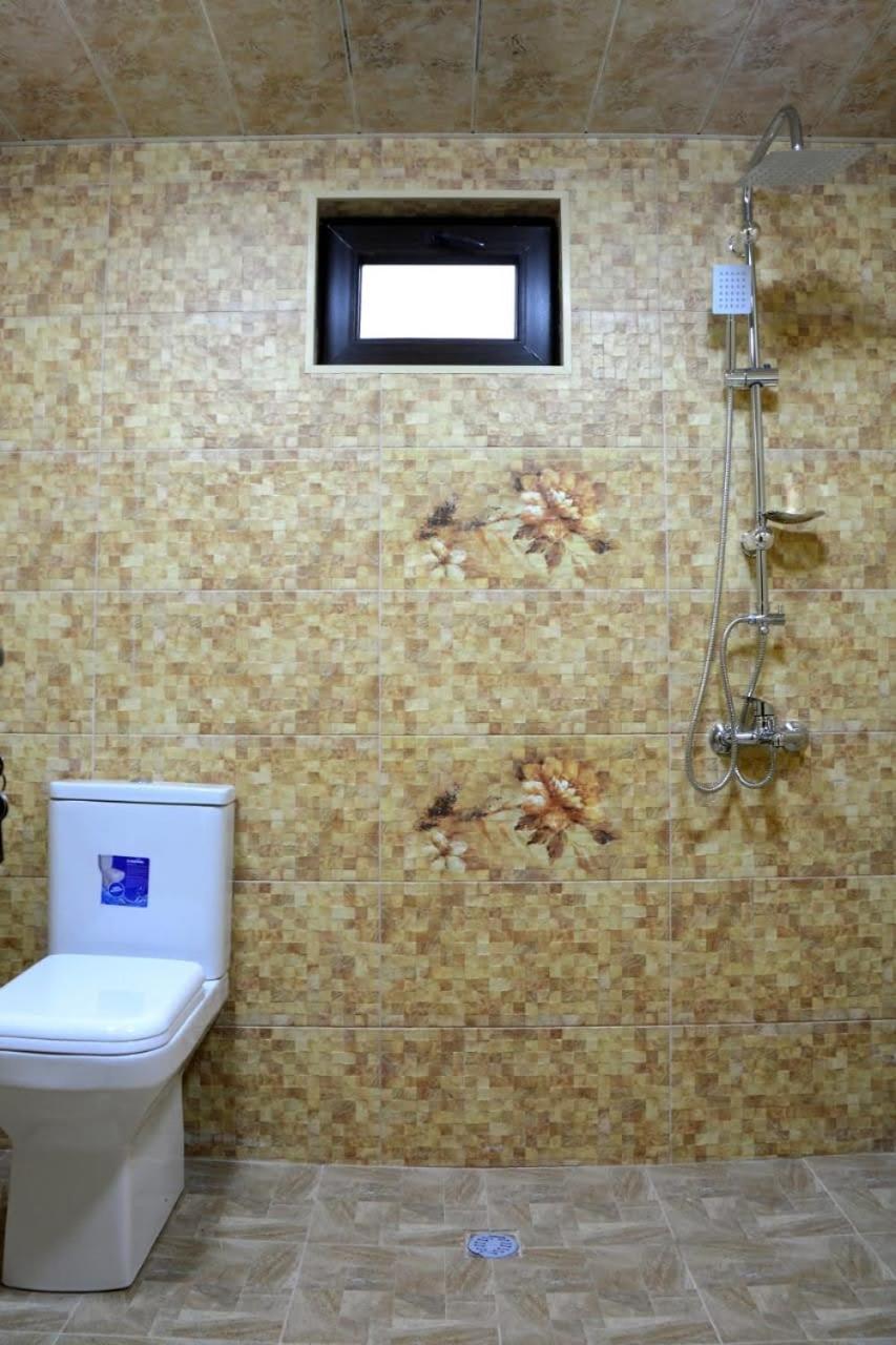 Tulpan Hotel Sheki Luaran gambar